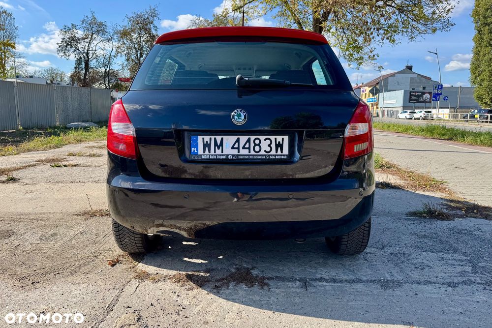 Skoda Fabia 1.2 HTP Cool Colour Edition - 8