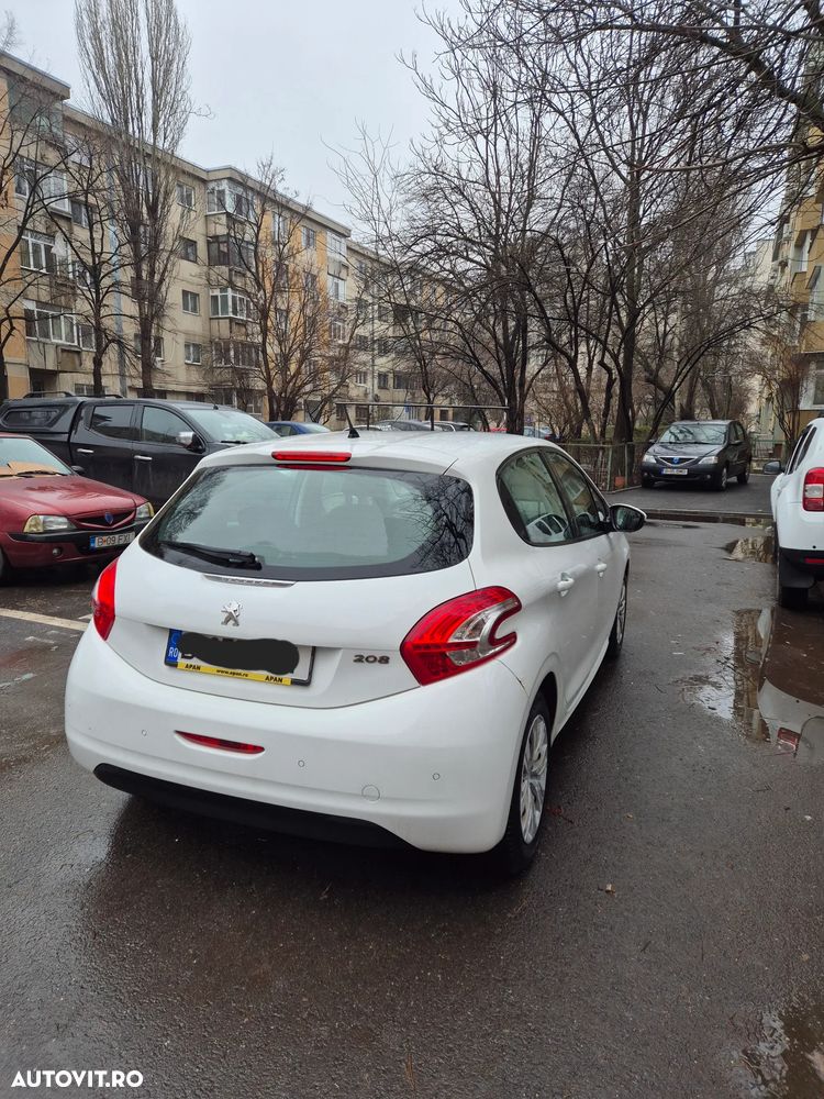 Peugeot 208 1.4 HDi FAP Active - 8
