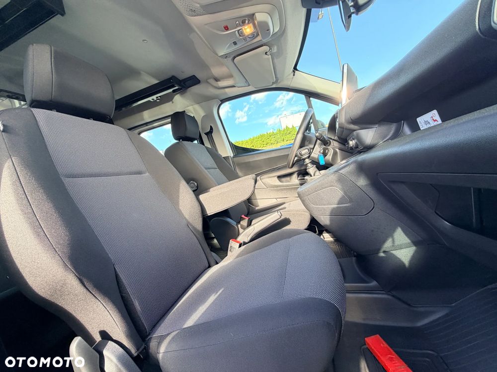 Toyota Proace City D-4D Long 2,3t Active (bryg.) - 24