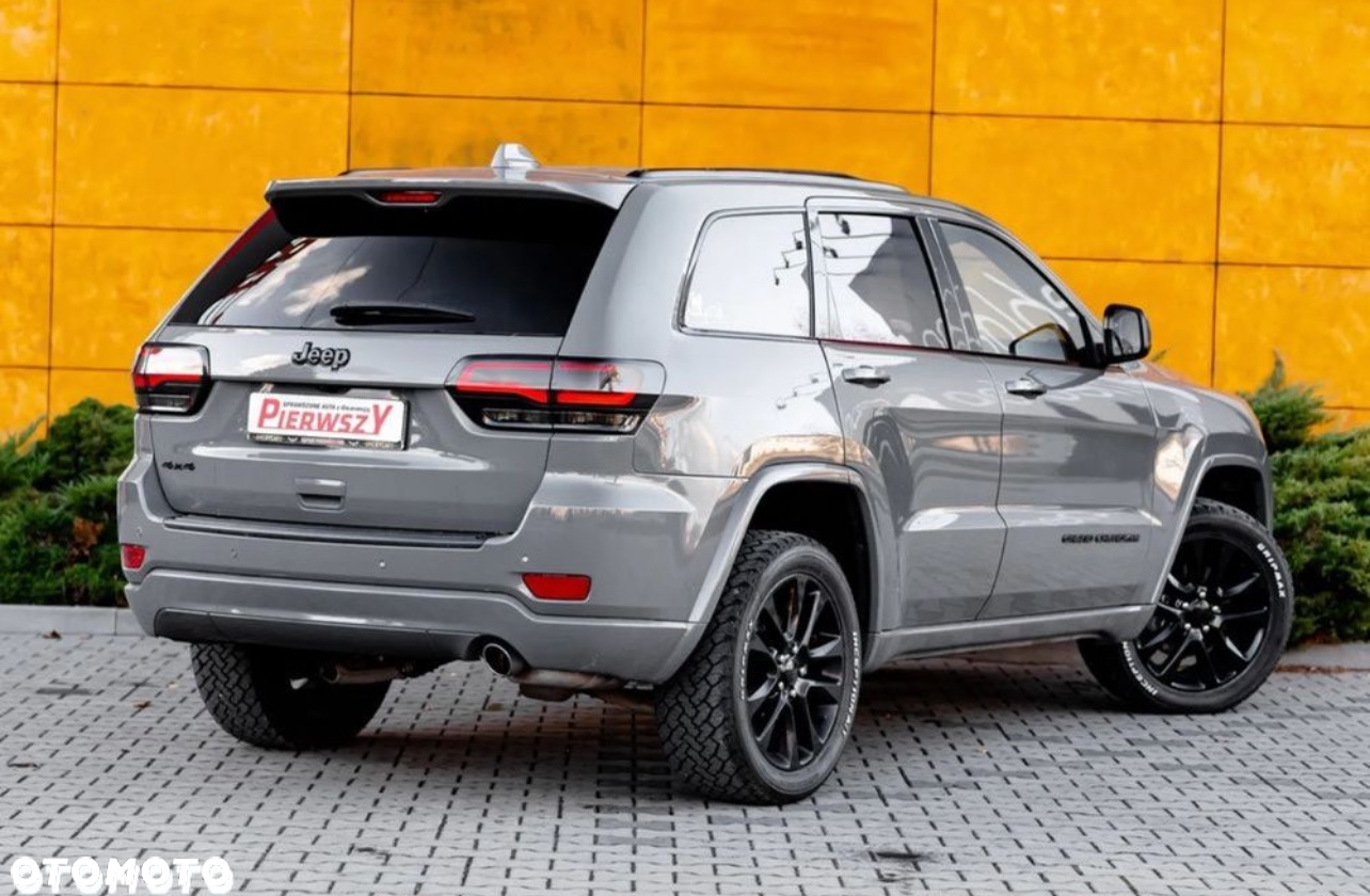 Jeep Grand Cherokee - 3