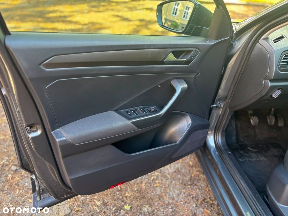 Volkswagen T-Roc 1.0 TSI - 19