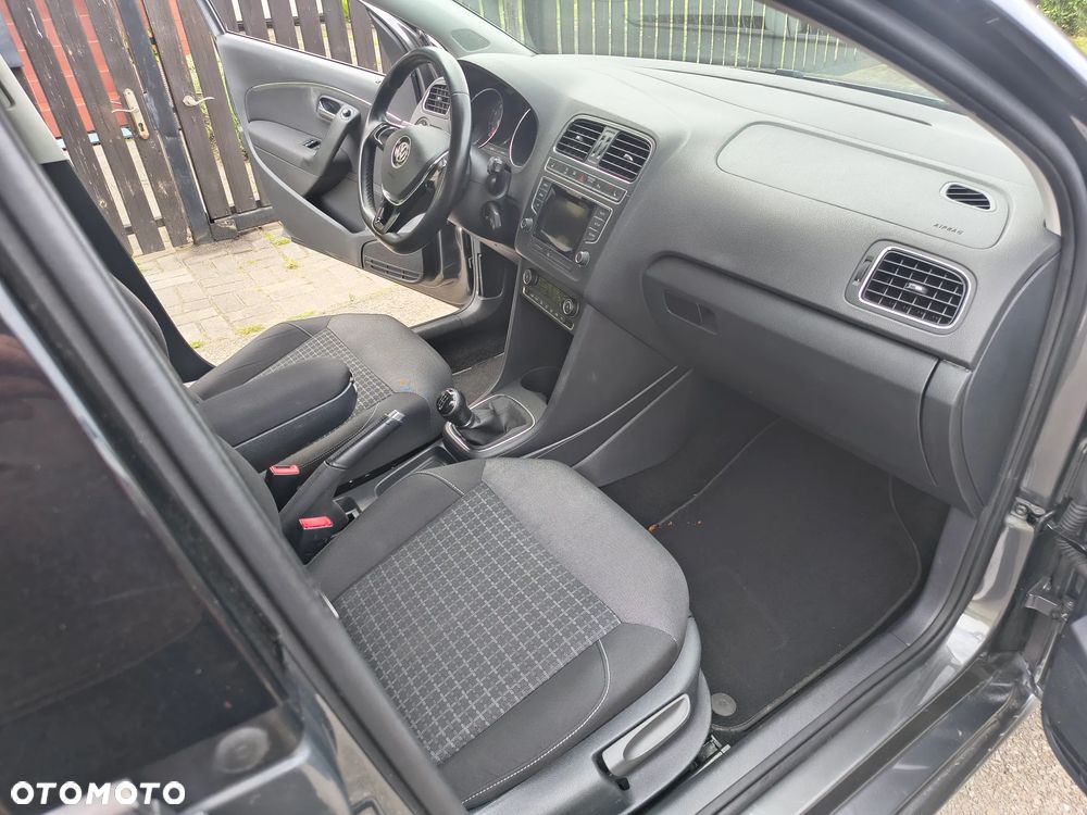 Volkswagen Polo - 8