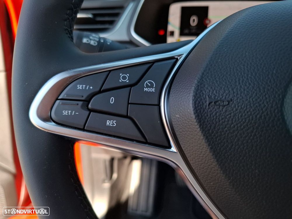 Renault Captur 1.0 TCe Techno Bi-Fuel - 16