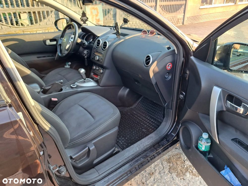 Nissan Qashqai - 11