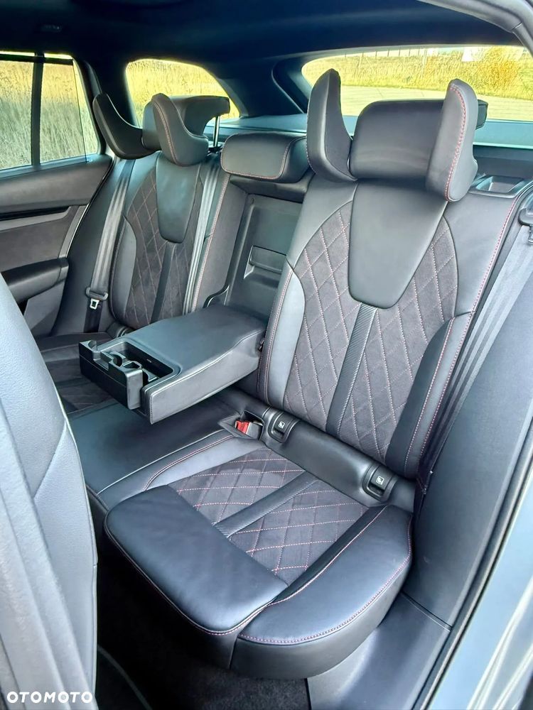 Skoda Octavia 2.0 TDI DSG 4x4 RS Plus - 22