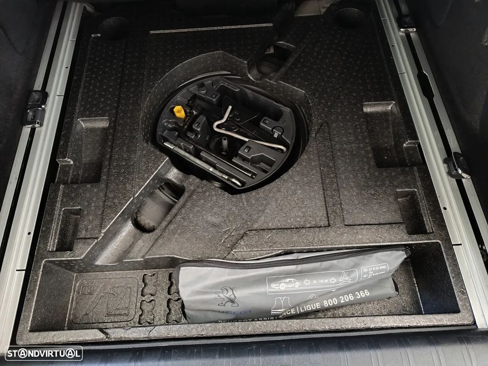 Peugeot 308 SW 1.5 BlueHDi Style - 34
