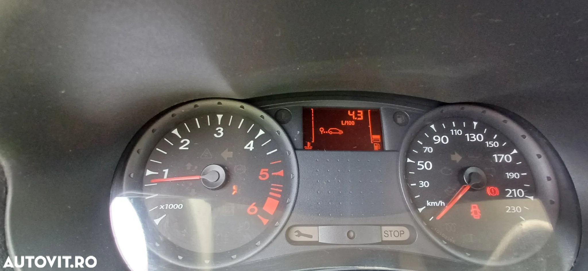 Renault Clio - 8