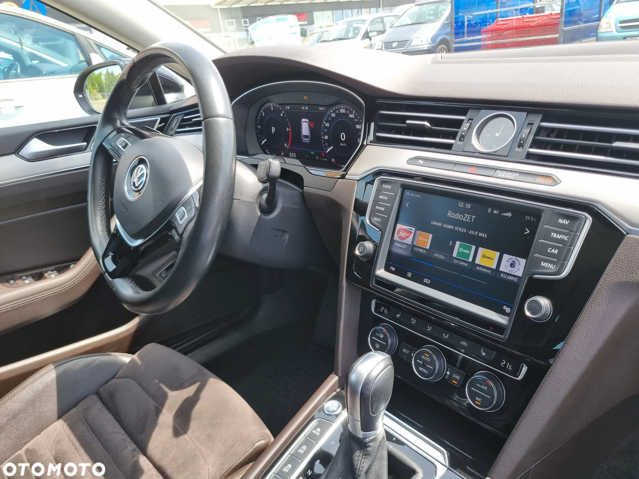 Volkswagen Passat 2.0 TDI BMT Highline DSG - 26