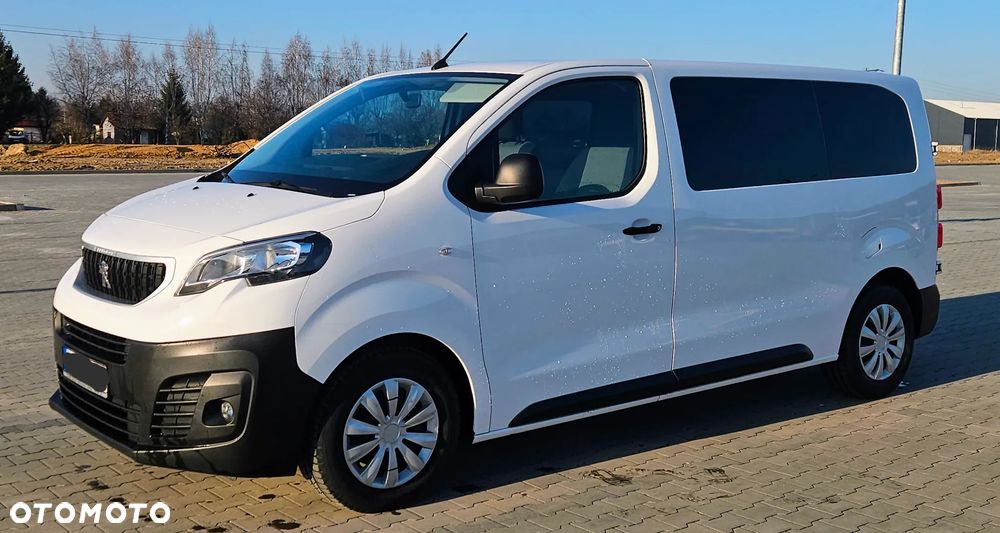Peugeot Traveller - 4