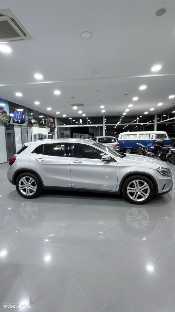 Mercedes-Benz GLA 200 AMG Line - 7