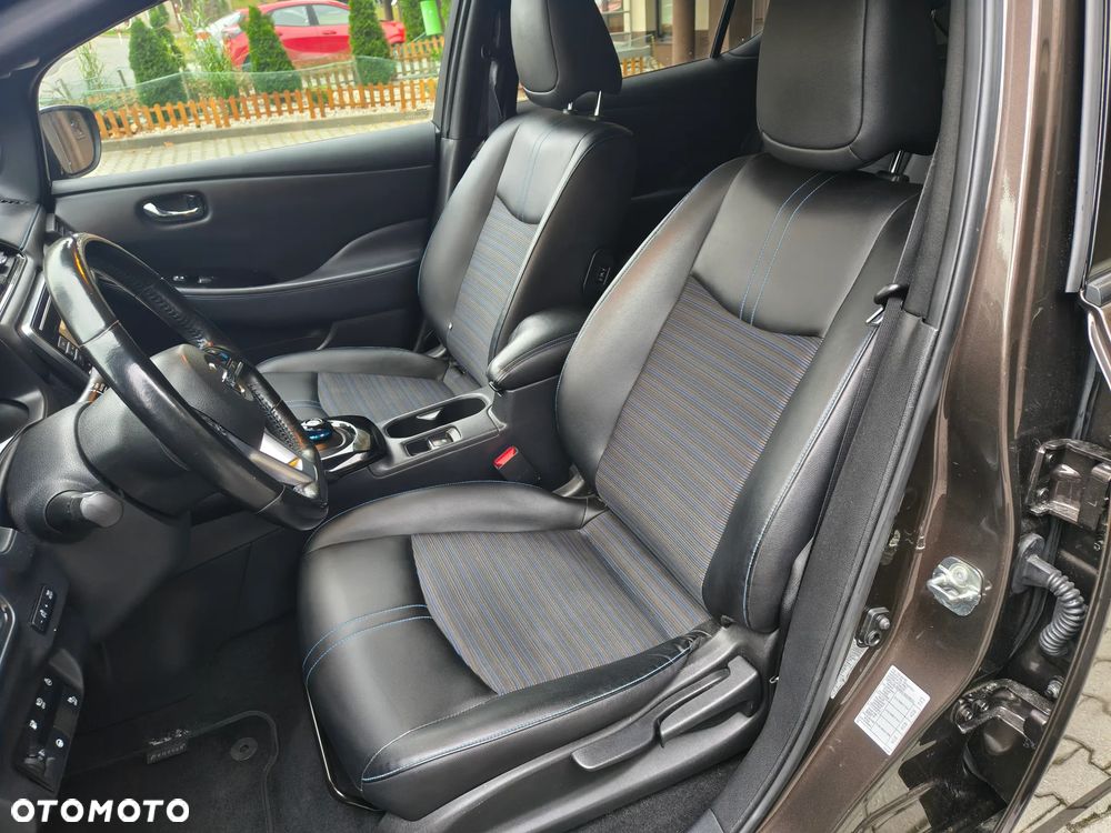 Nissan Leaf - 13