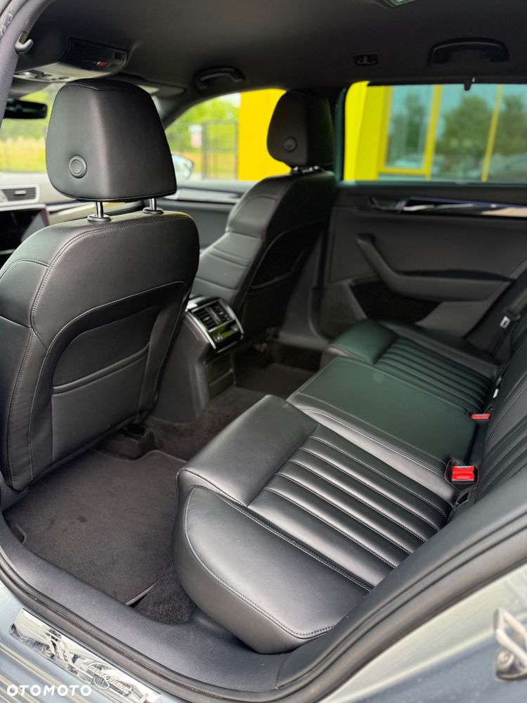 Skoda Superb 2.0 TDI 4x4 L&K DSG - 10