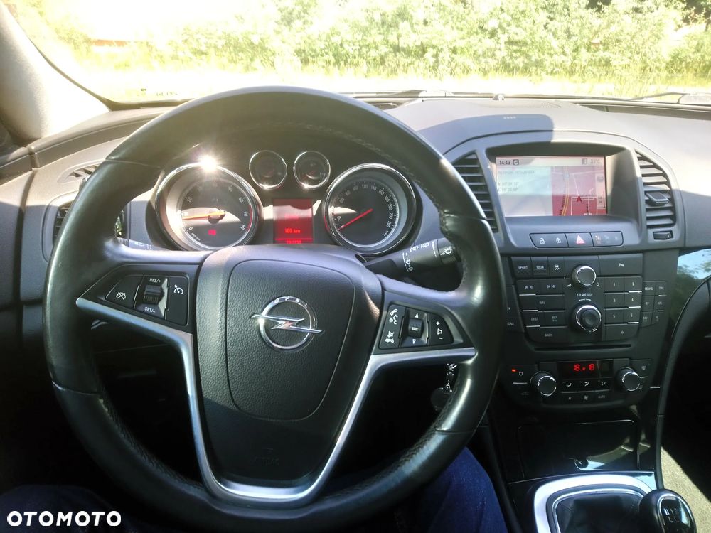 Opel Insignia 2.0 T Cosmo 4x4 - 10