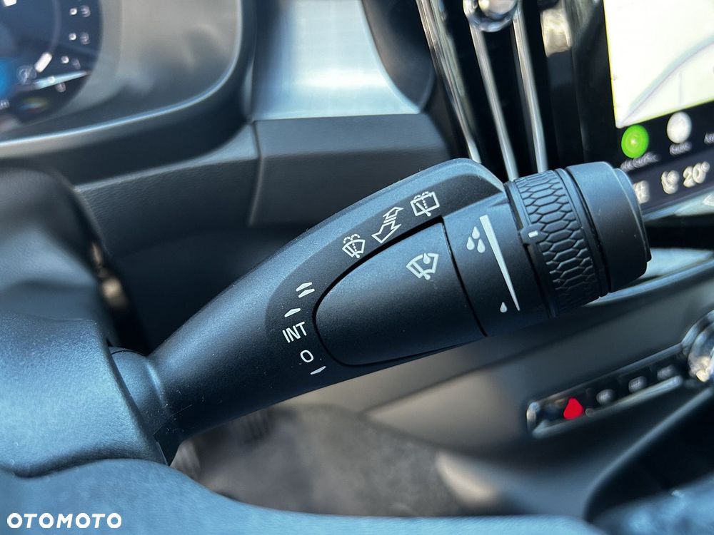 Volvo XC 40 - 25