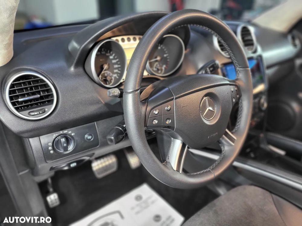 Mercedes-Benz ML 320 CDI Aut - 13