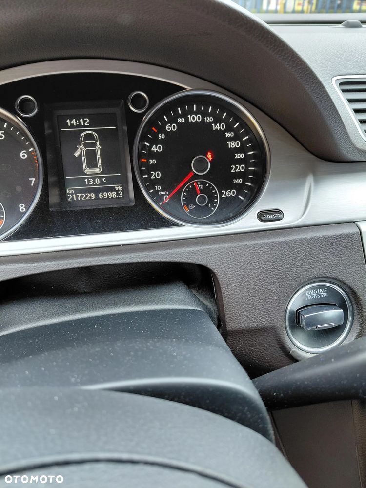 Volkswagen Passat 1.8 TSI Trendline - 4