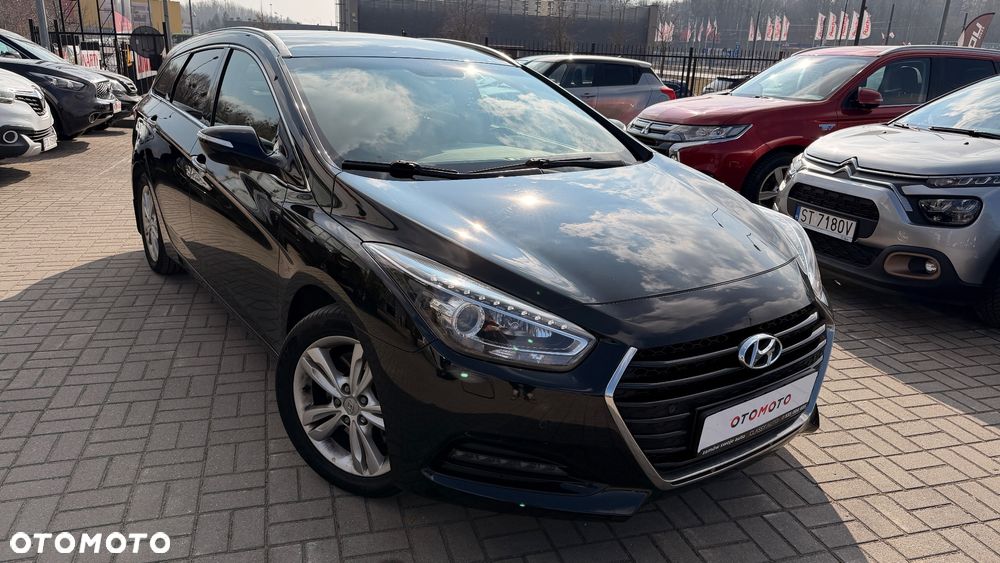 Hyundai i40 1.7 CRDi Premium DCT - 1