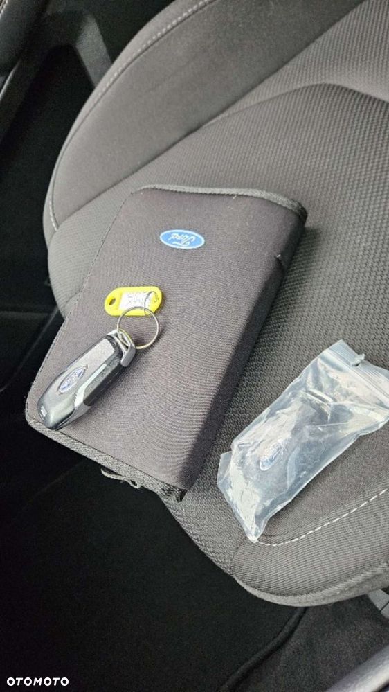 Ford S-Max 2.0 TDCi Titanium - 37