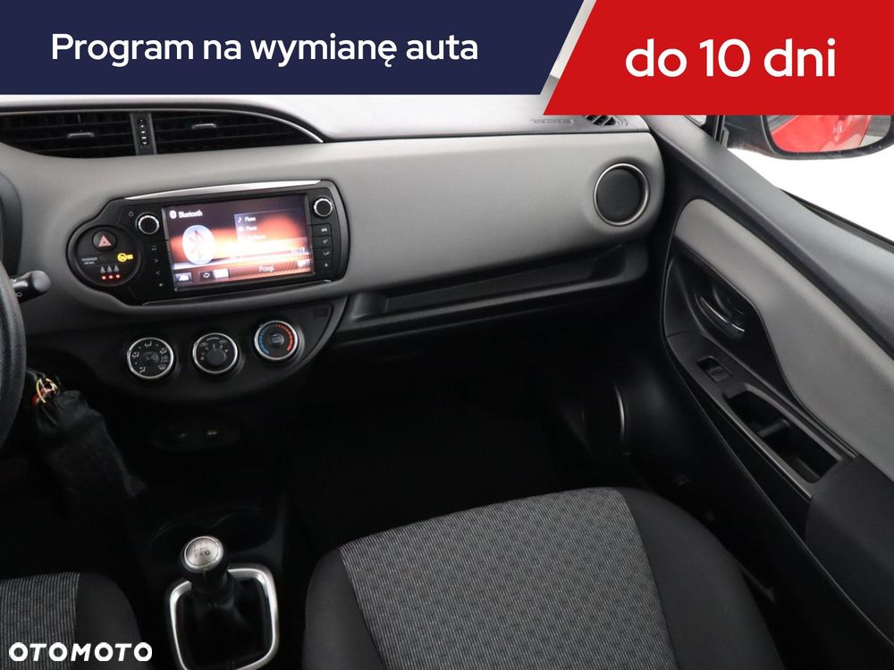 Toyota Yaris - 10