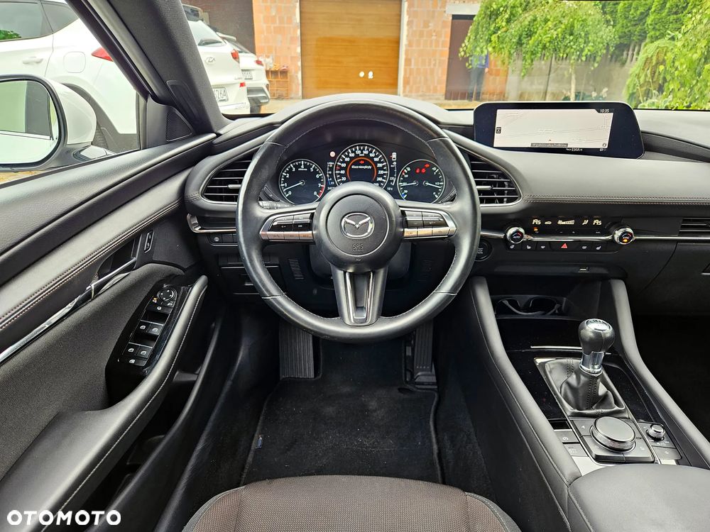 Mazda 3 e-SKYACTIV-G 122 M HYBRID EXCLUSIVE-LINE - 29