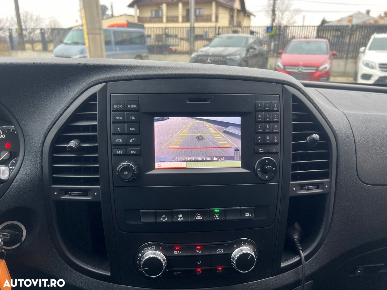Mercedes-Benz Vito - 11