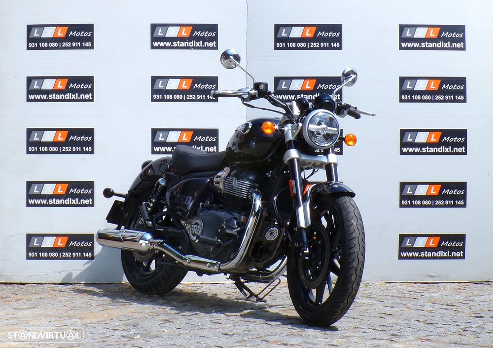 Royal Enfield Super Meteor 650 - 1