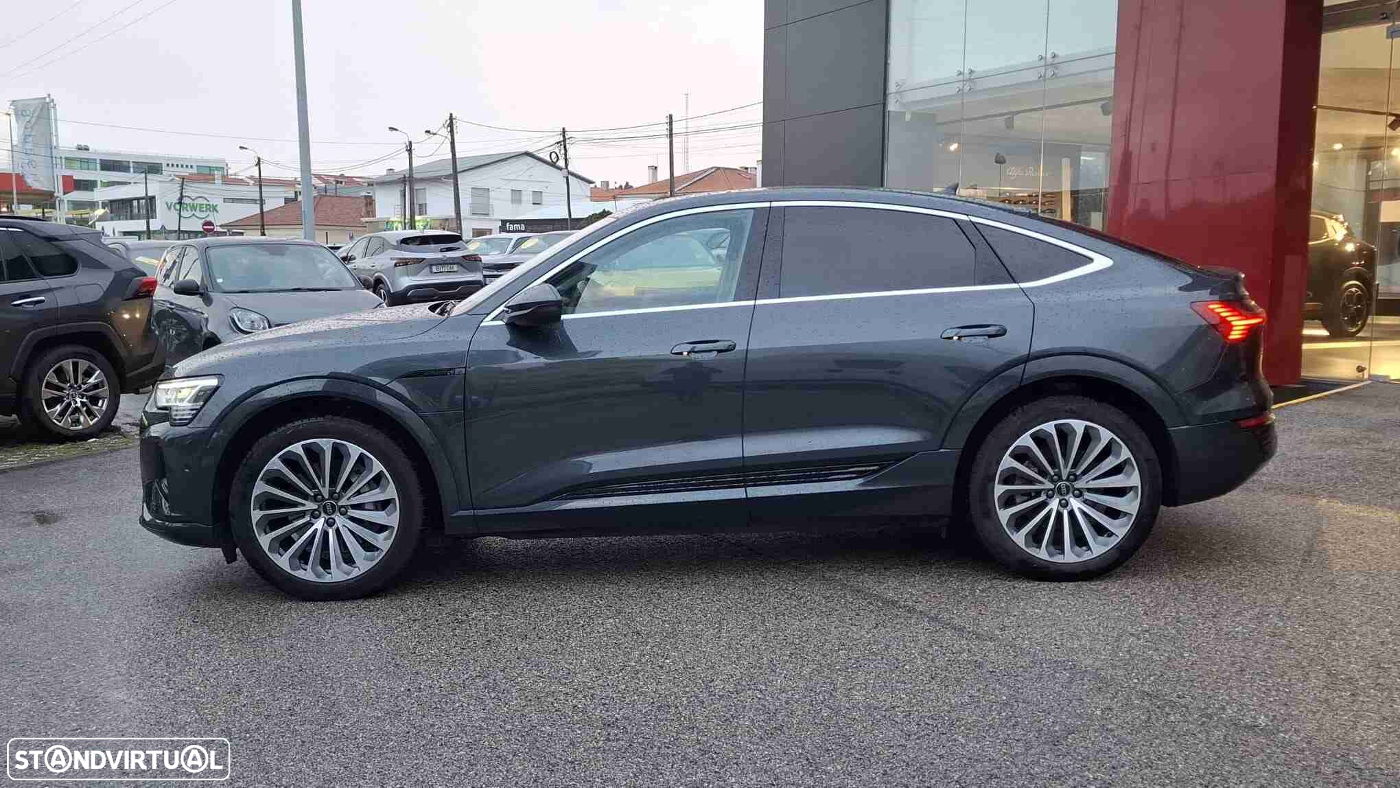 Audi Q8 e-Tron 55 quattro Advanced - 2
