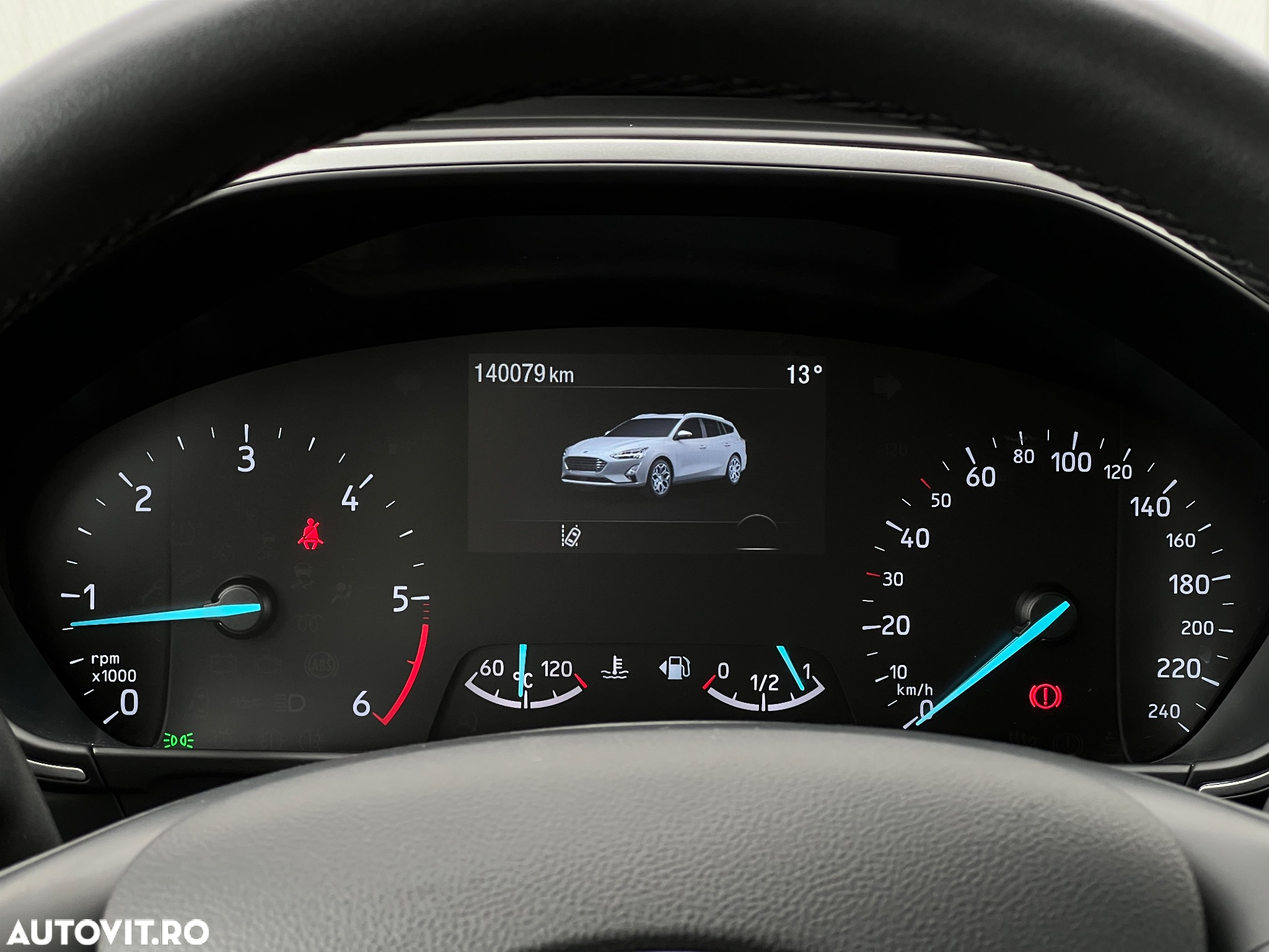 Ford Focus Turnier 1.5 EcoBlue Start-Stopp-System COOL&CONNECT DESIGN - 24