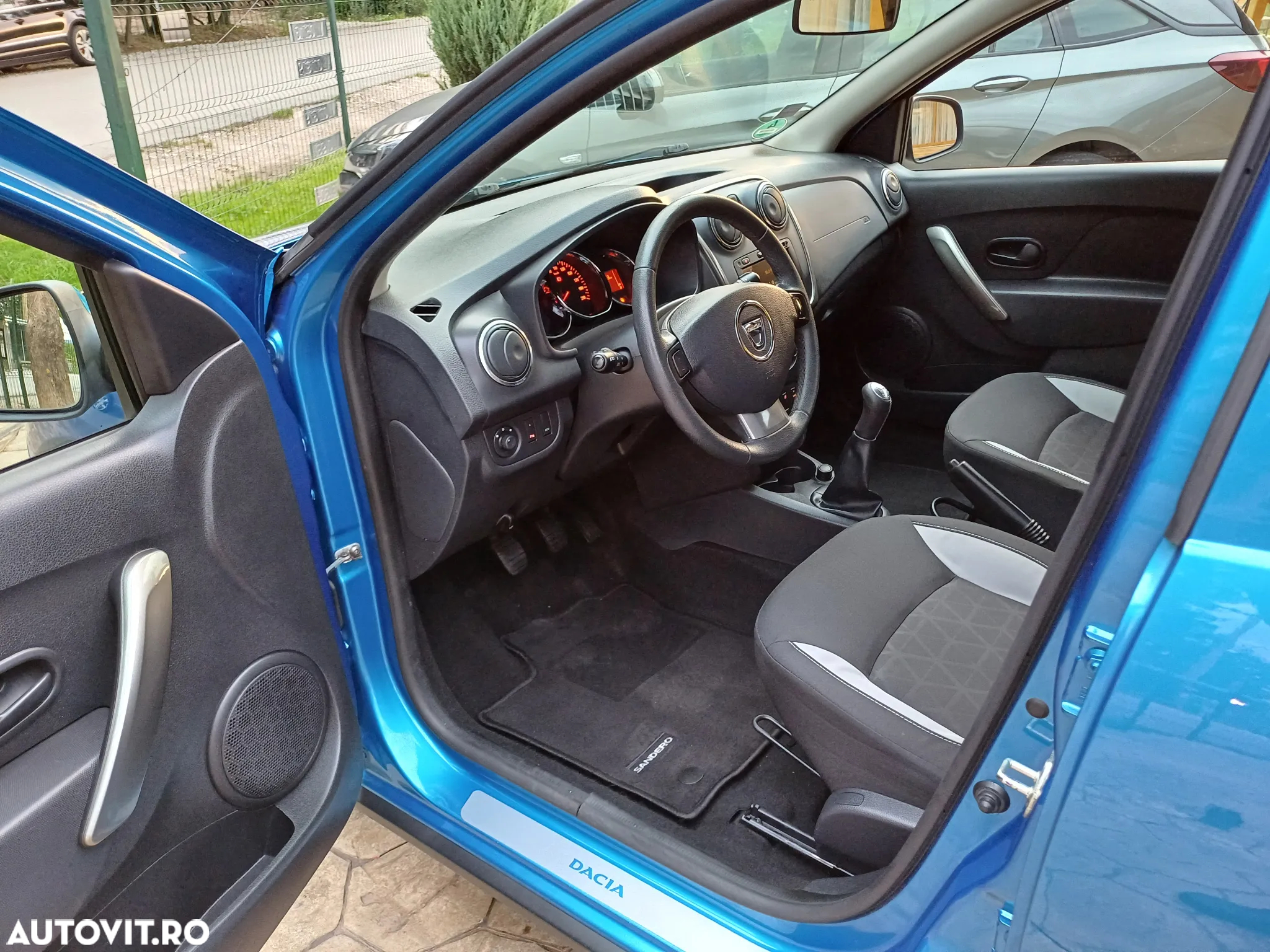 Dacia Sandero 1.5 90CP Stepway - 6