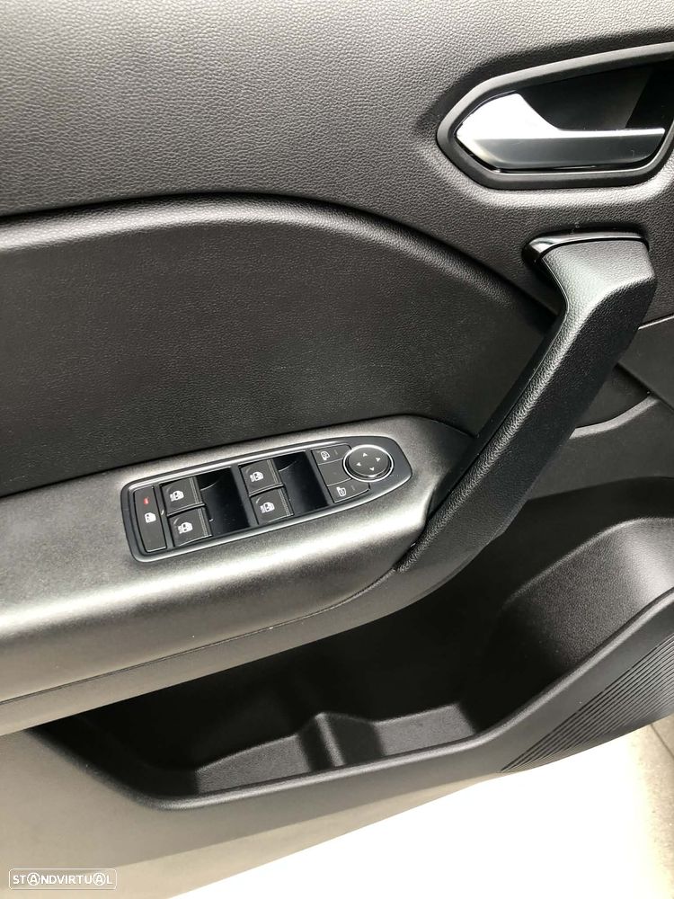 Renault Captur TCe 90 EVOLUTION - 23