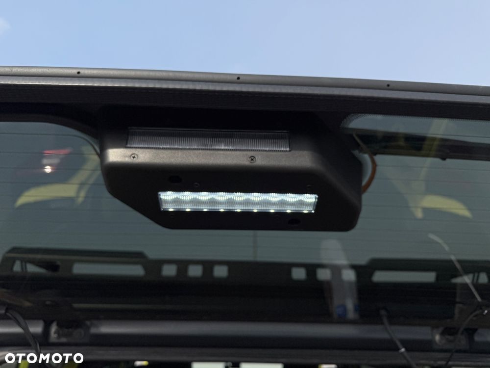 Jeep Wrangler - 16