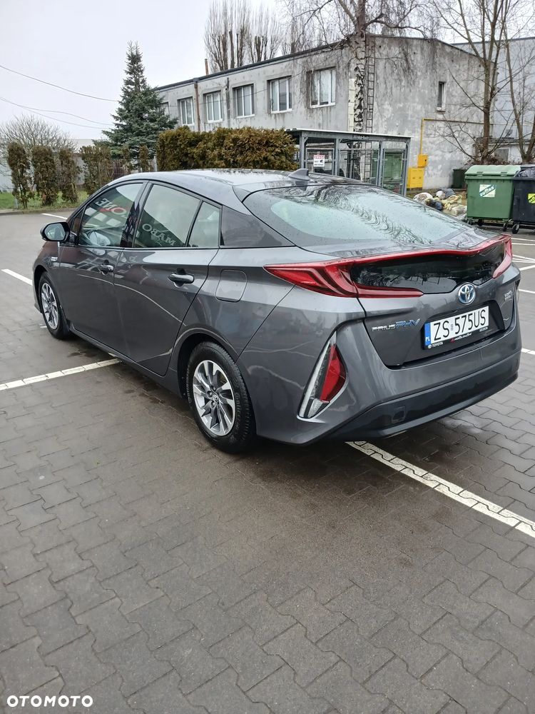 Toyota Prius 1.8 Hybrid Prestige - 6