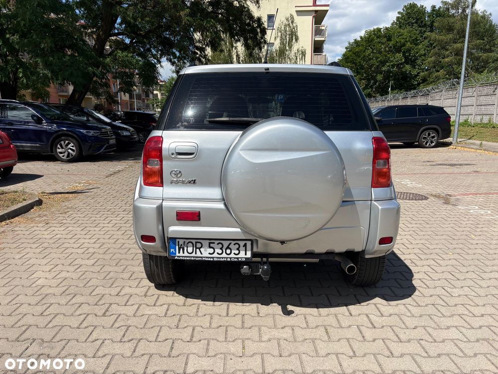 Toyota RAV4 4x4 - 6