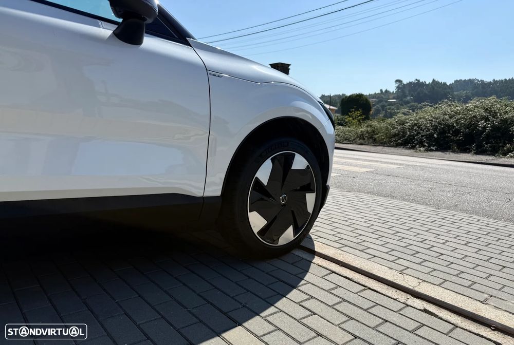 Volvo EX30 69 kWh Single Motor Extended Range Core - 15