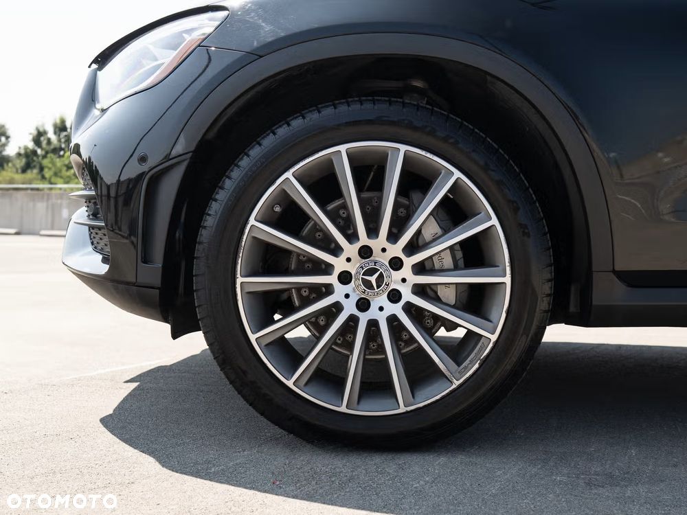 Mercedes-Benz GLC 300 4Matic 9G-TRONIC AMG Line - 4