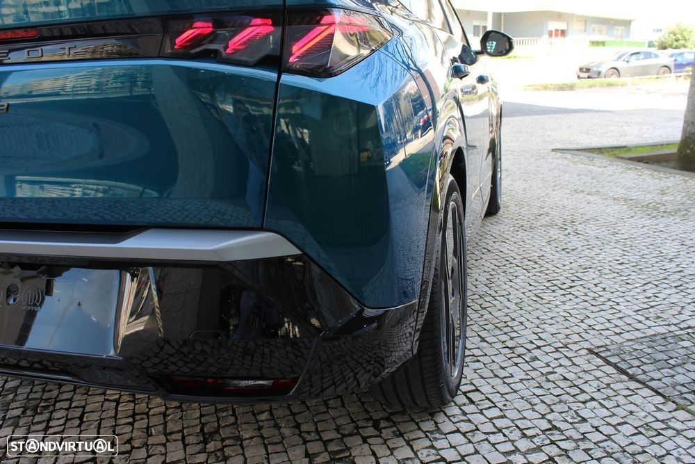 Peugeot E-3008 73 kWh GT - 14