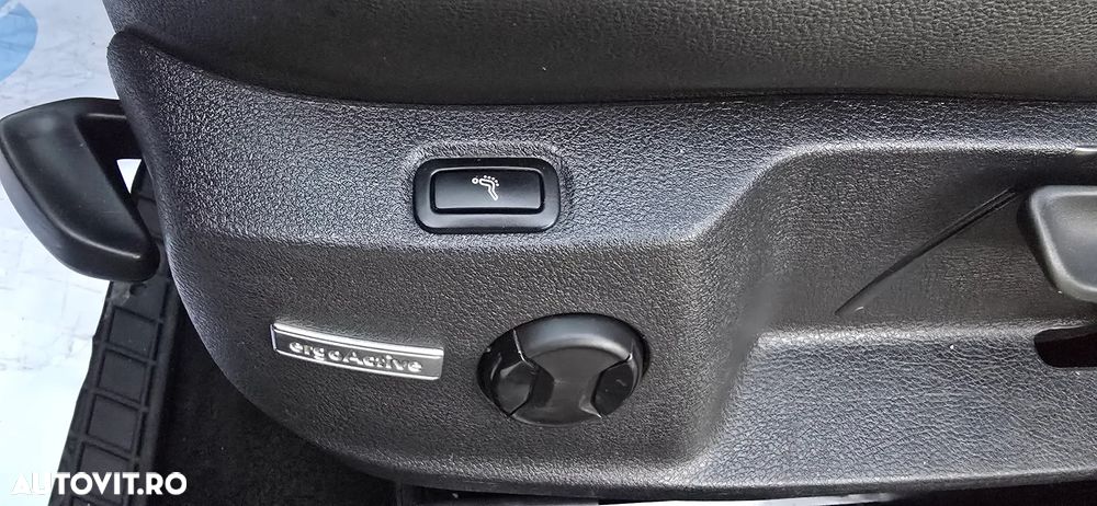 Volkswagen Golf 1.4 TSI ACT BlueMotion Technology DSG Highline - 28