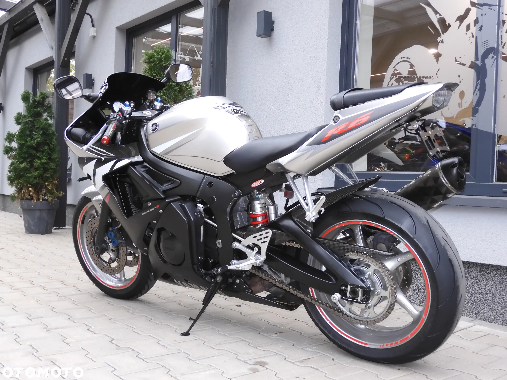 Yamaha R6 - 32