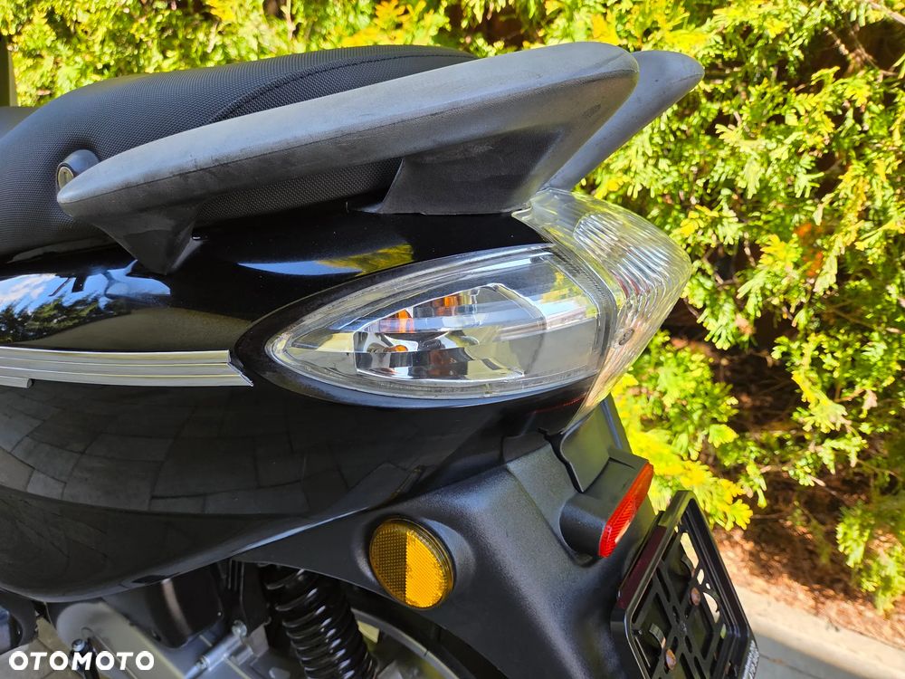 Piaggio FLY - 20