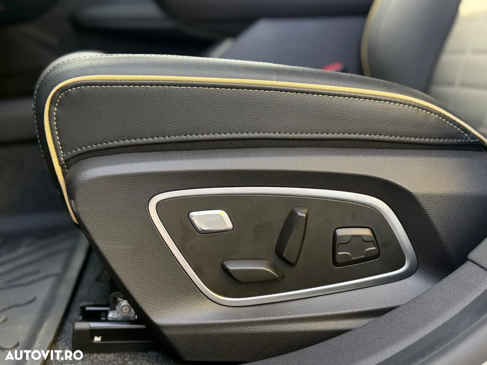 Renault Megane E-TECH 60 kWh 220 CP Iconic - 12