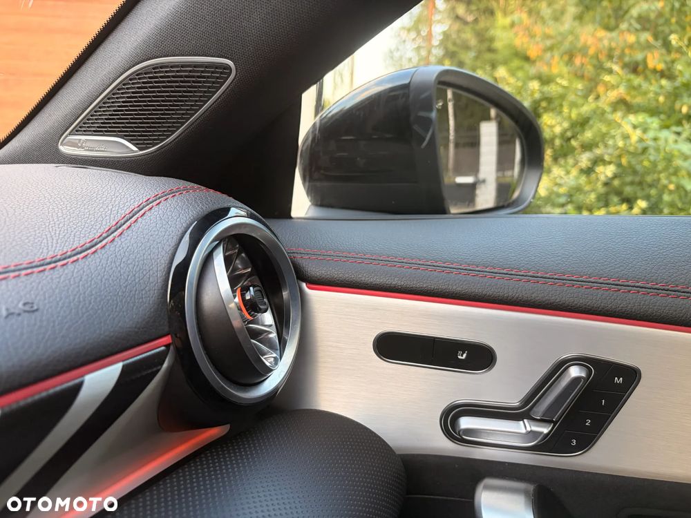 Mercedes-Benz CLA AMG 35 4-Matic 7G-DCT - 17