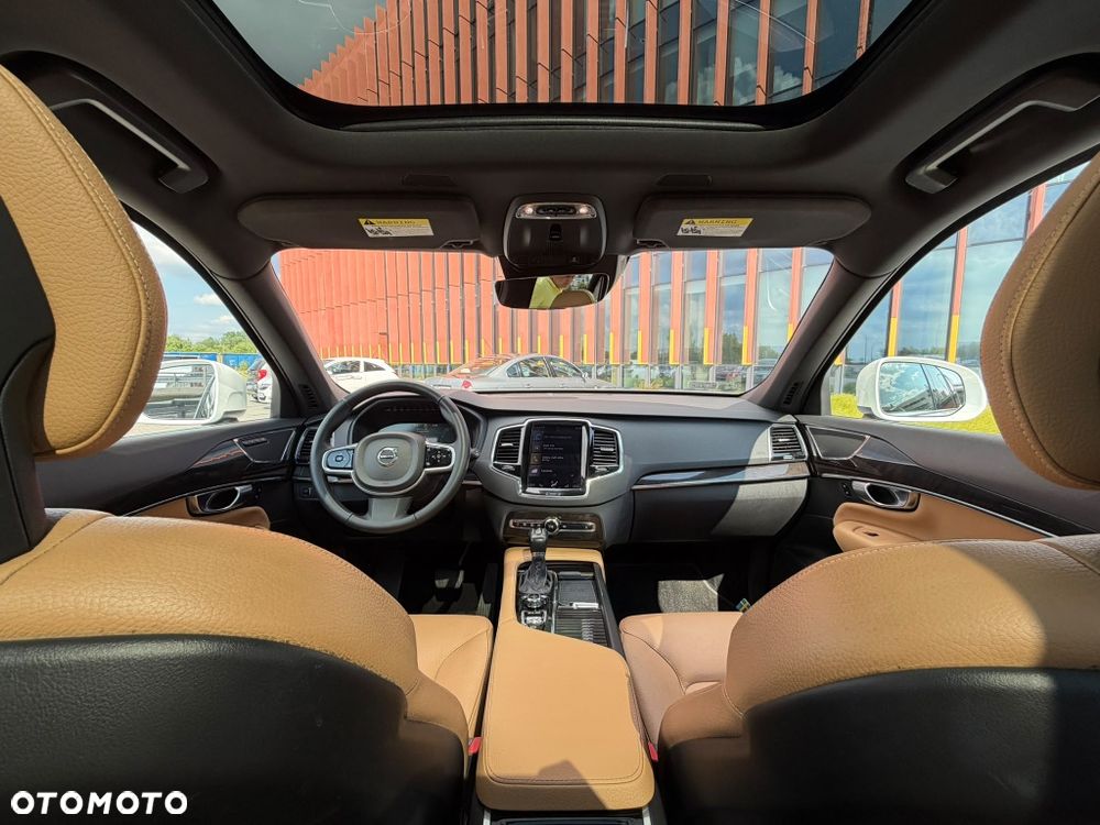 Volvo XC 90 - 8