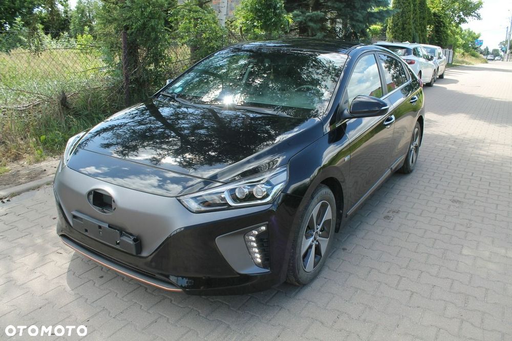 Hyundai IONIQ - 1