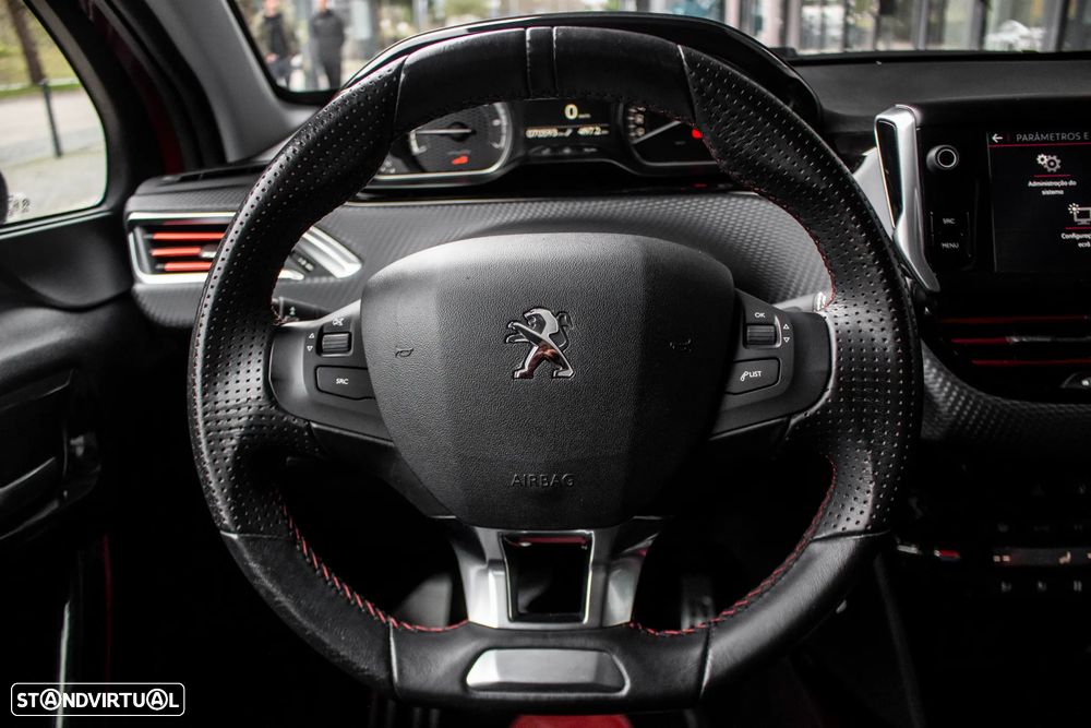 Peugeot 2008 1.2 PureTech GT Line EAT6 - 15