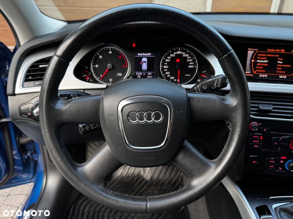 Audi A4 Avant 2.0 TDI DPF quattro Ambition - 9