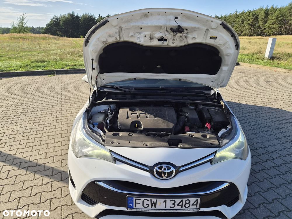 Toyota Avensis - 4