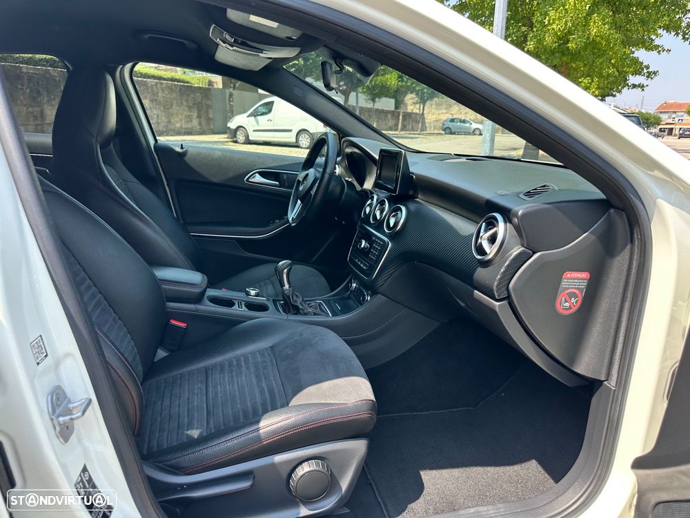 Mercedes-Benz A 180 d AMG Line - 42