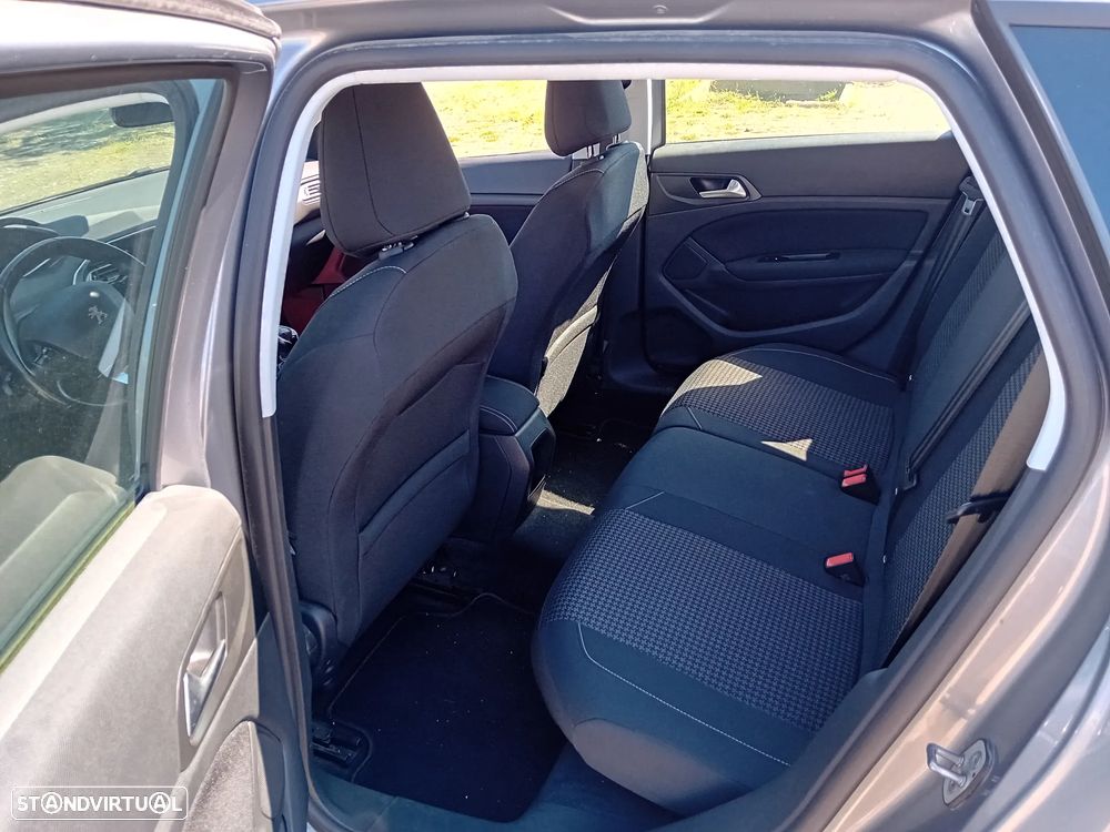 Peugeot 308 - 7