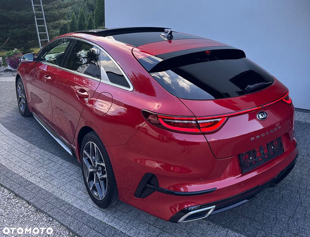 Kia ProCeed - 13