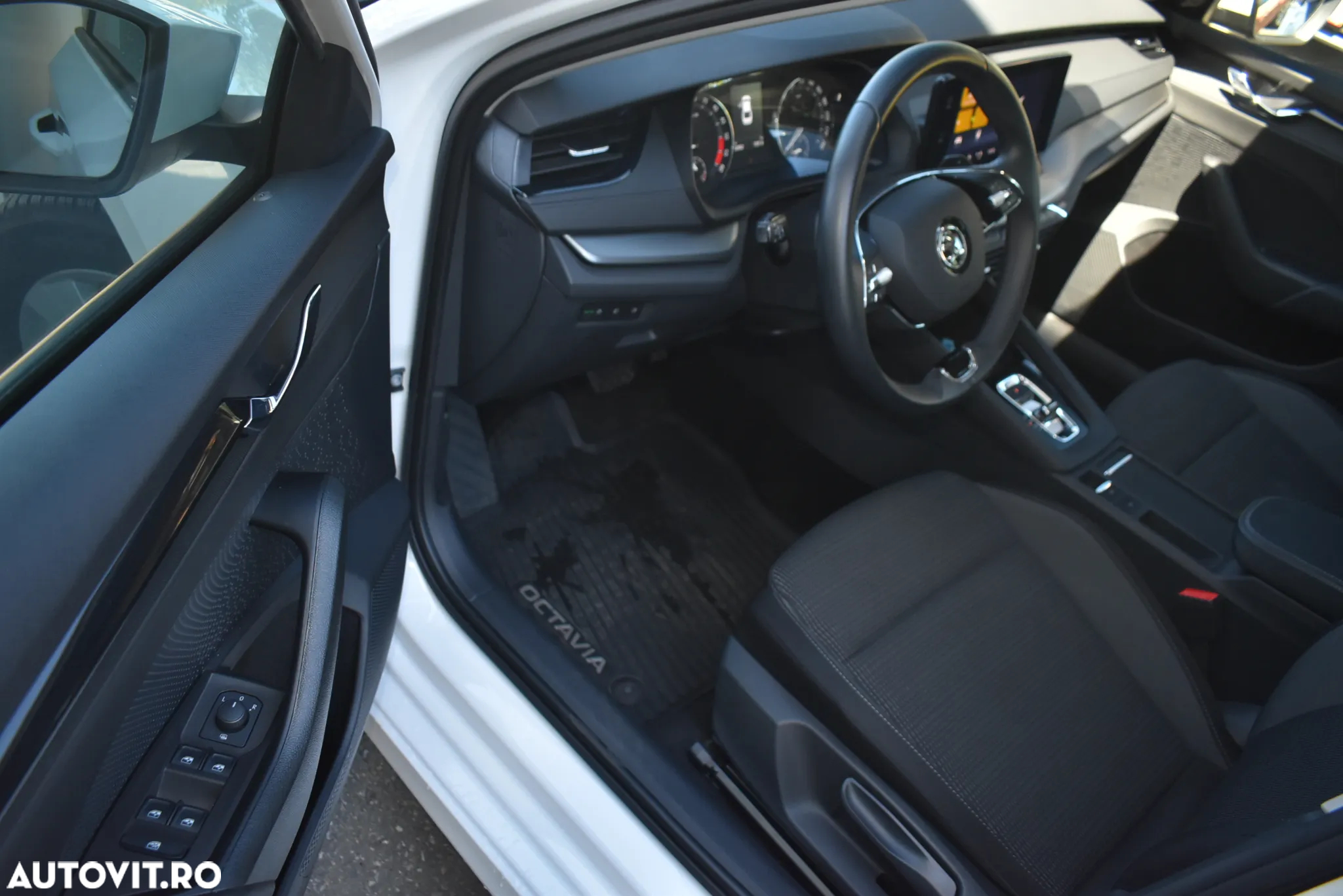 Skoda Octavia 2.0 TDI DSG Ambition - 16